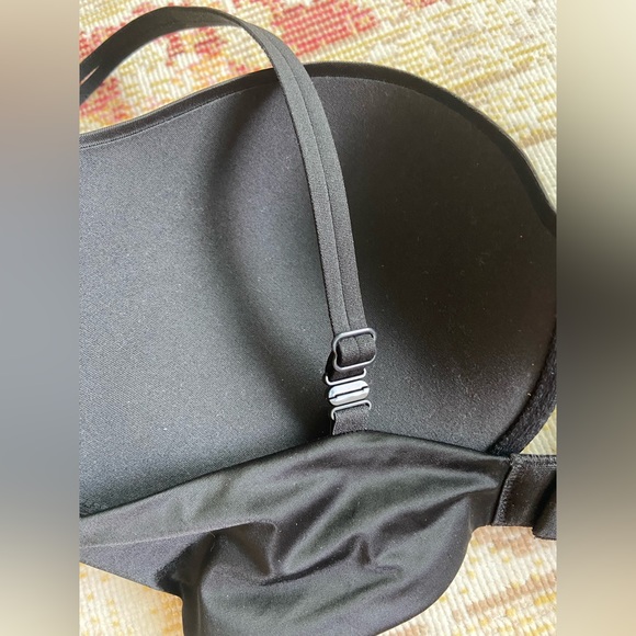 Victorias Secret Black Very Sexy Push Up 34DD - Picture 8 of 9